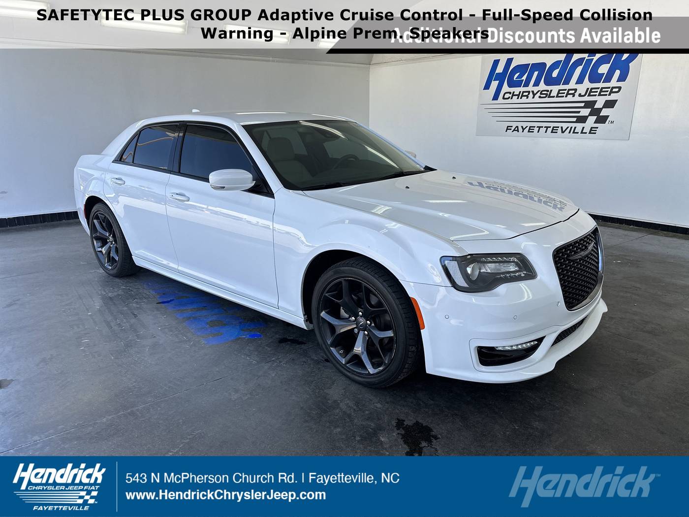 2022 Chrysler 300 Touring L — Sedan — 22,065 mi — Fayetteville, NC
