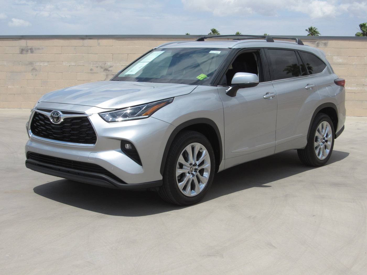 2024 Toyota Highlander Limited — SUV — 7,529 mi — Mesa, AZ