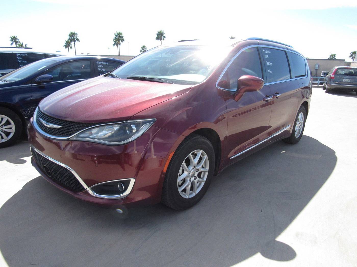 2020 Chrysler Pacifica Touring L — Minivan — 132,534 mi — Mesa, AZ