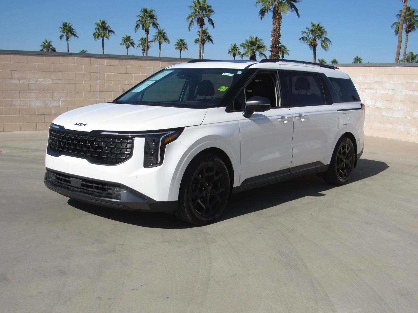 2025 Kia Carnival SX Prestige — Minivan — 13,132 mi — Mesa, AZ