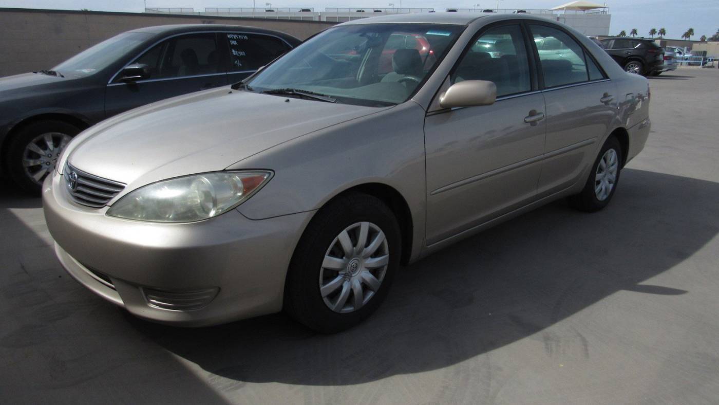 2006 Toyota Camry LE — Sedan — 185,062 mi — Mesa, AZ