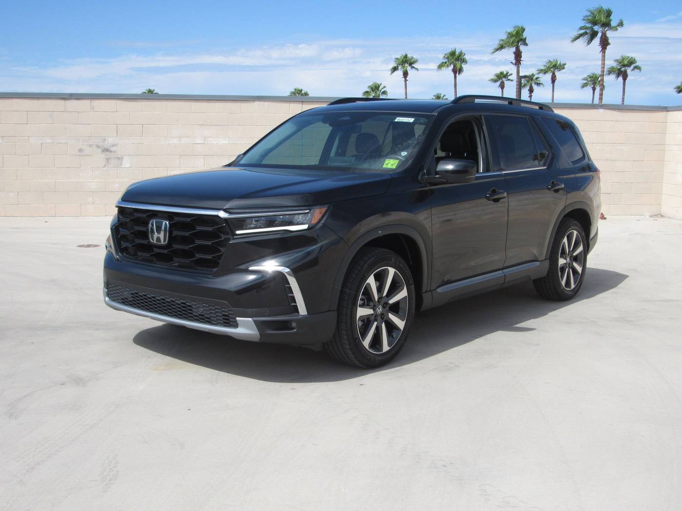2025 Honda Pilot Touring — SUV — 7,570 mi — Mesa, AZ