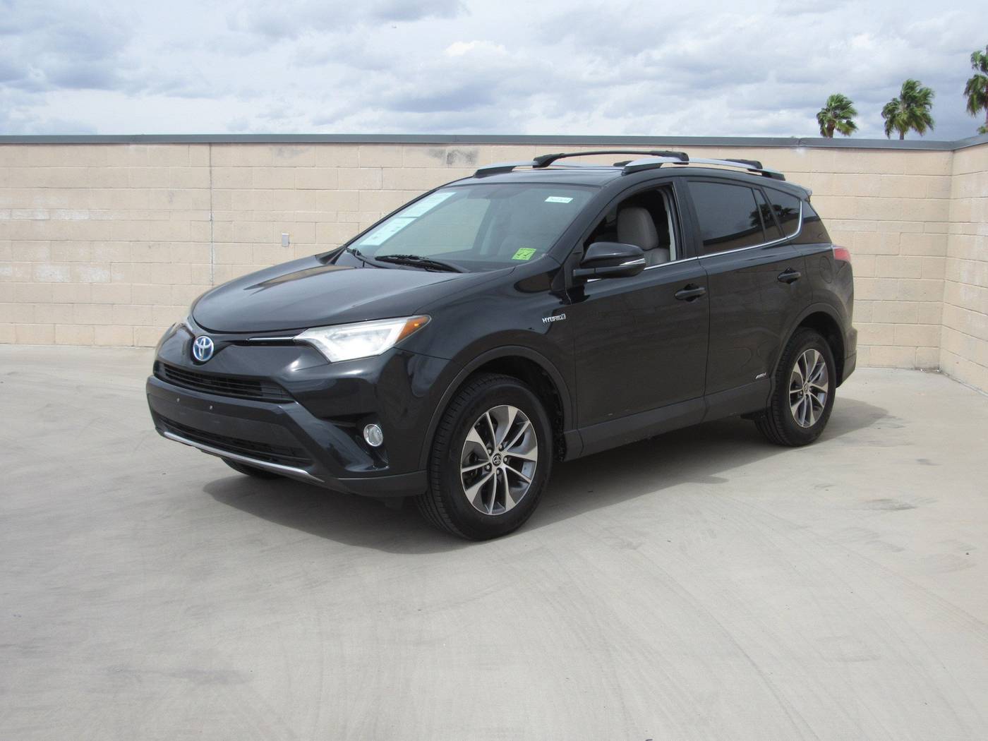 2016 Toyota RAV4 Hybrid XLE — SUV — 110,689 mi — Mesa, AZ