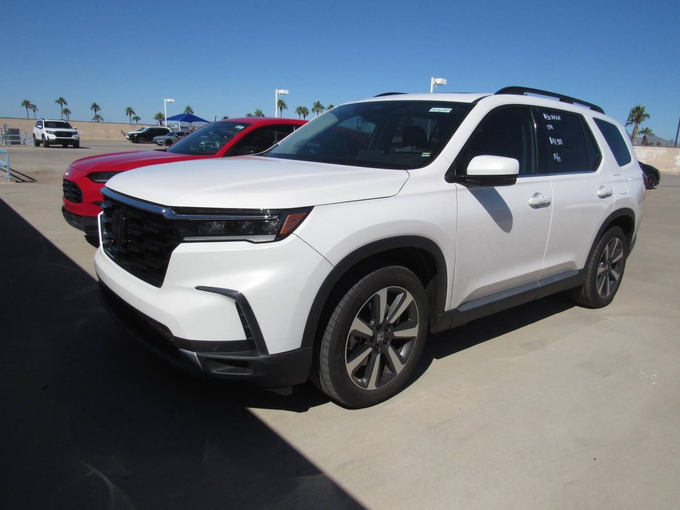 2025 Honda Pilot Touring — SUV — 28,268 mi — Mesa, AZ