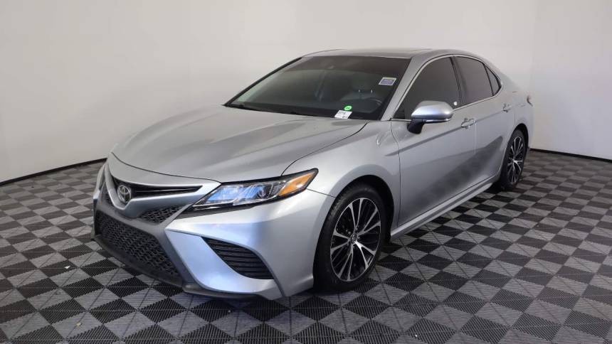 2019 Toyota Camry SE — Sedan — 92,557 mi — Las Vegas, NV