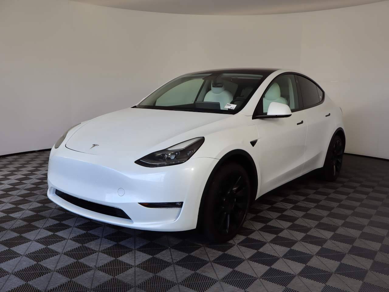 2023 Tesla Model Y Long Range — SUV — 19,998 mi — Las Vegas, NV