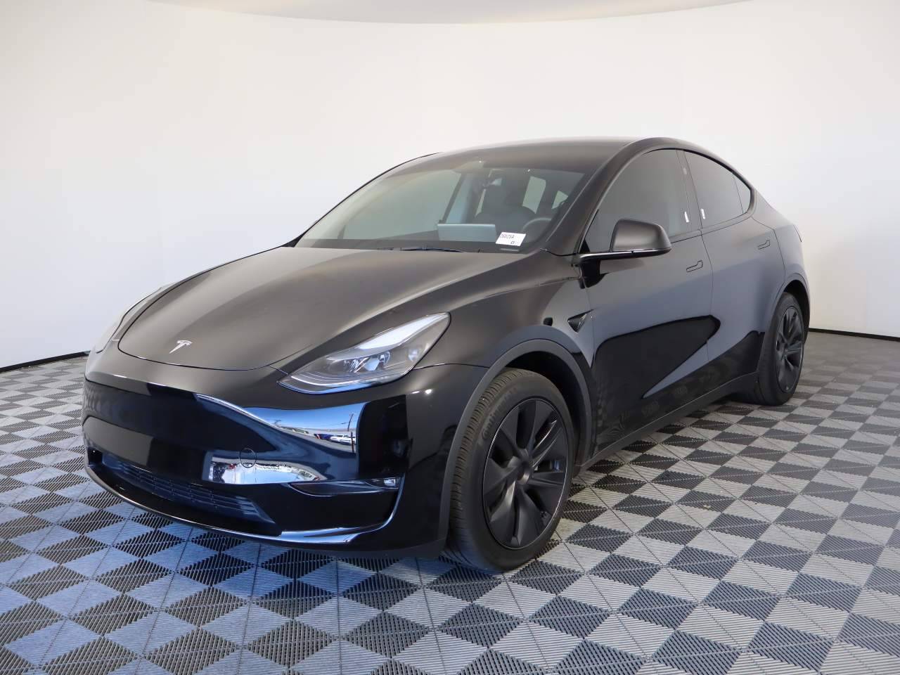 2025 Tesla Model Y Long Range — SUV — 27,281 mi — Las Vegas, NV