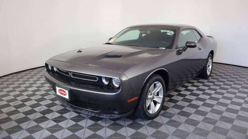 2022 Dodge Challenger SXT — Coupe — 38,755 mi — Las Vegas, NV