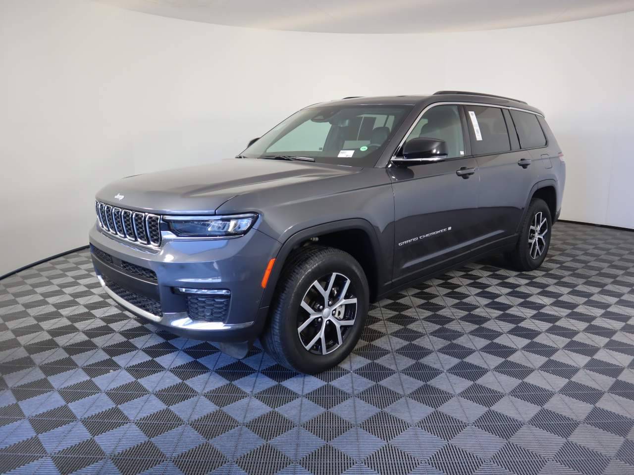 2024 Jeep Grand Cherokee Limited — SUV — 44,539 mi — Las Vegas, NV