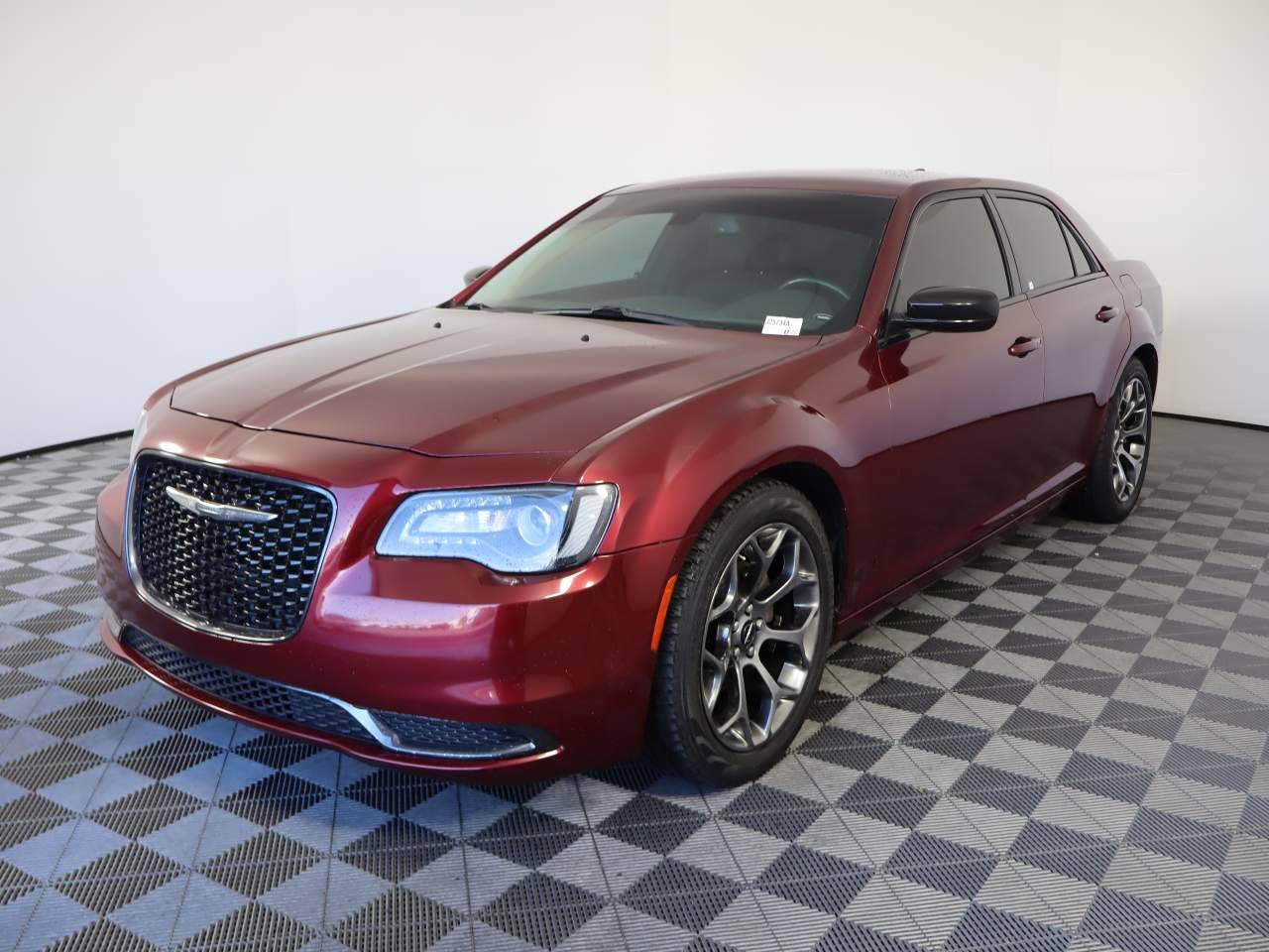 2018 Chrysler 300 Touring — Sedan — 96,953 mi — Las Vegas, NV