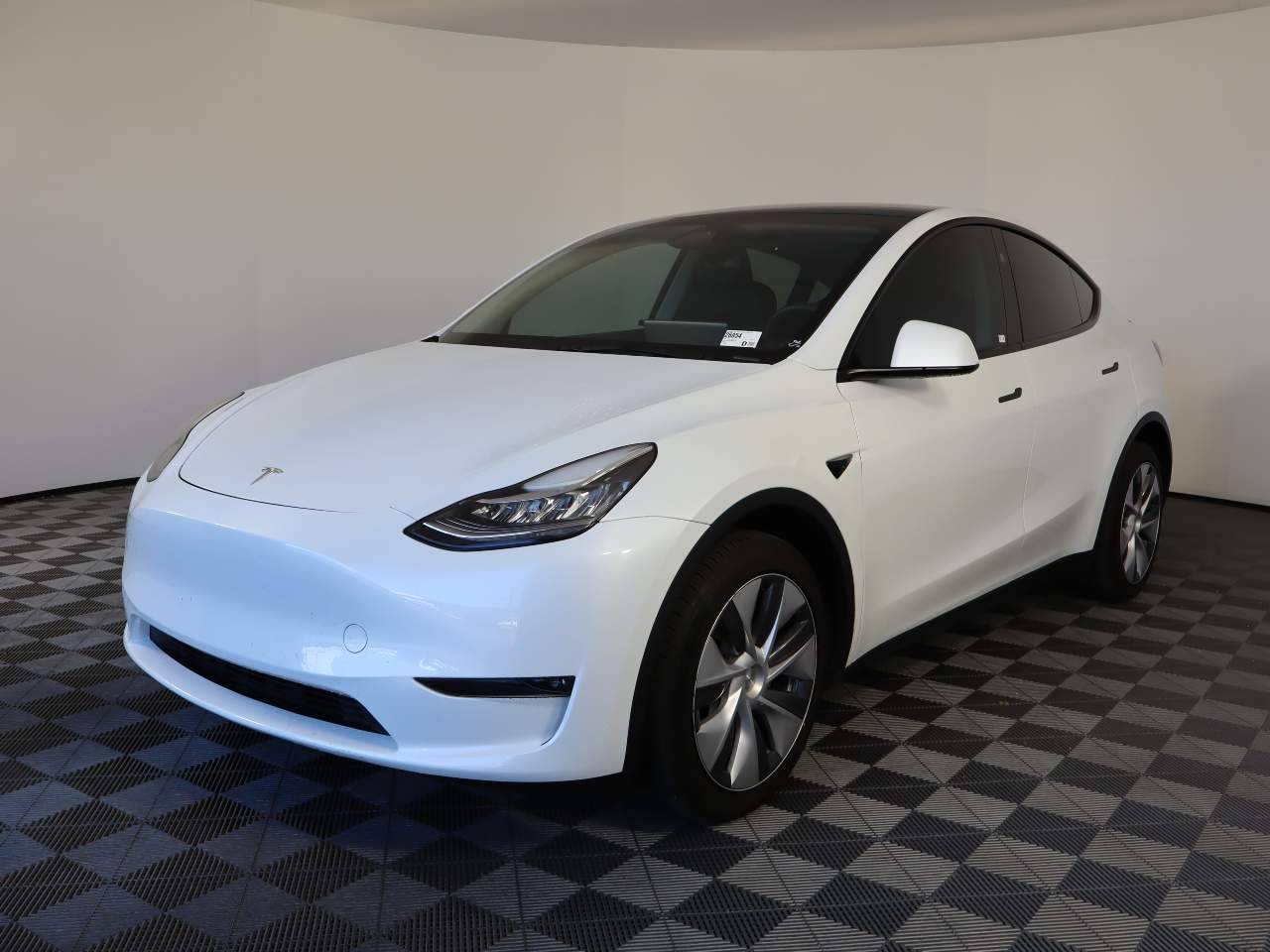 2023 Tesla Model Y Long Range — SUV — 27,742 mi — Las Vegas, NV