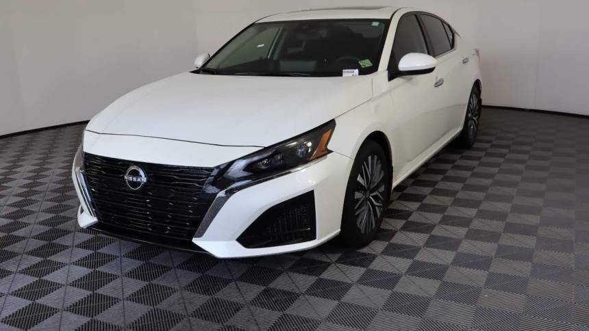 2024 Nissan Altima SV — Sedan — 10,408 mi — Las Vegas, NV