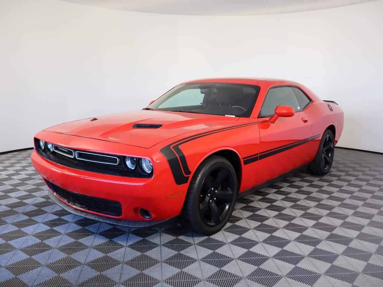 2016 Dodge Challenger SXT — Coupe — 81,237 mi — Las Vegas, NV