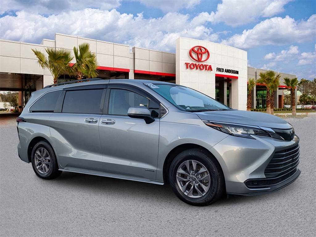 2021 Toyota Sienna LE — Minivan — 144,481 mi — Charleston, SC