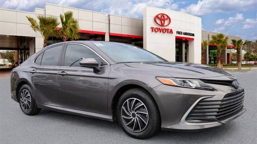 2024 Toyota Camry Hybrid LE — Sedan — 30,793 mi — Charleston, SC