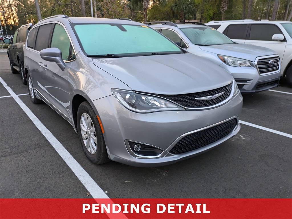 2019 Chrysler Pacifica Touring L — Minivan — 43,674 mi — Charleston, SC