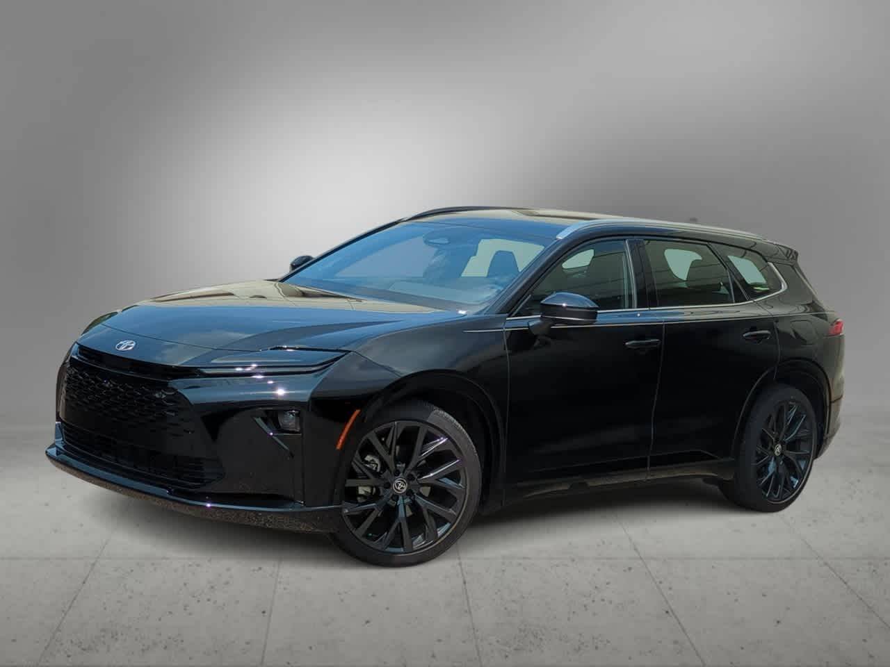 2025 Toyota Crown Signia Limited — SUV — 4,139 mi — Ann Arbor, MI