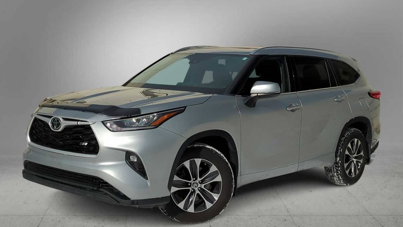 2021 Toyota Highlander XLE — SUV — 32,795 mi — Ann Arbor, MI