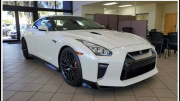 the cheapest nissan gtr