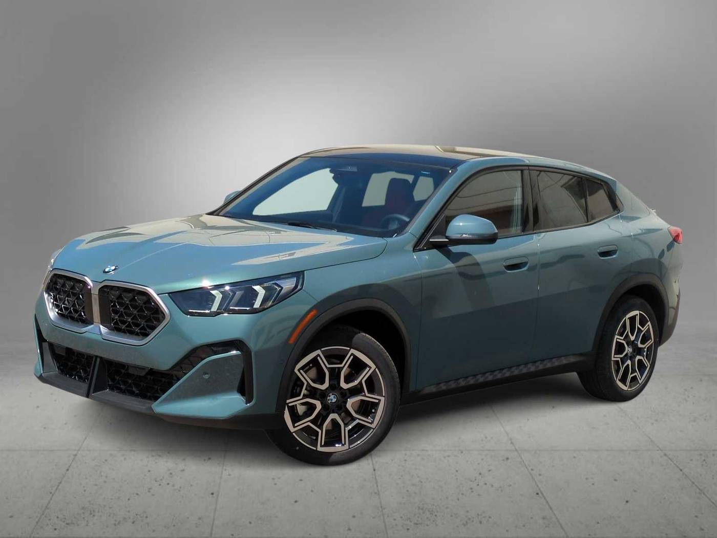 2025 BMW X2 xDrive28i