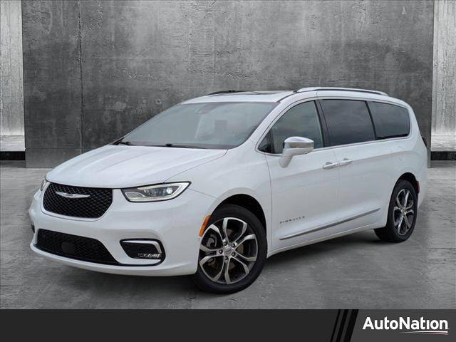 2022 Chrysler Pacifica Pinnacle — Minivan — 47,683 mi — Westlake, OH