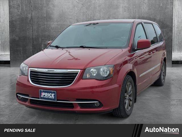 2014 Chrysler Town & Country S — Minivan — 171,171 mi — Westlake, OH