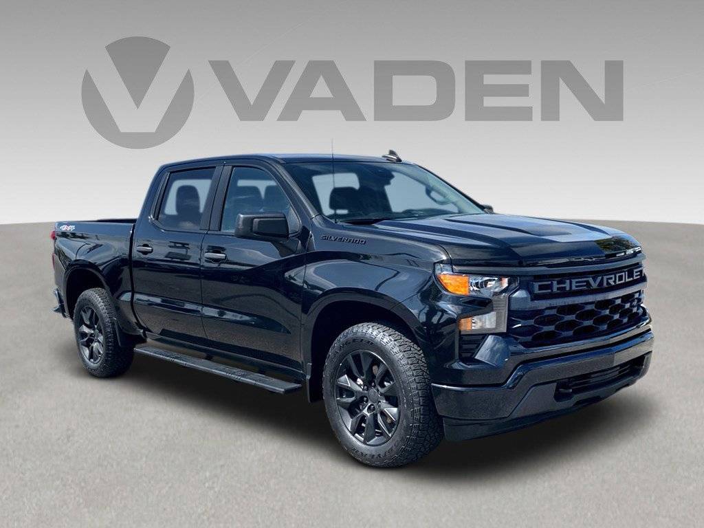 2023 Chevrolet Silverado 1500 Custom — Pickup Truck — 24,591 mi — Savannah, GA