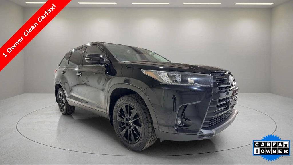 2019 Toyota Highlander SE V6 — SUV — 105,282 mi — West Allis, WI