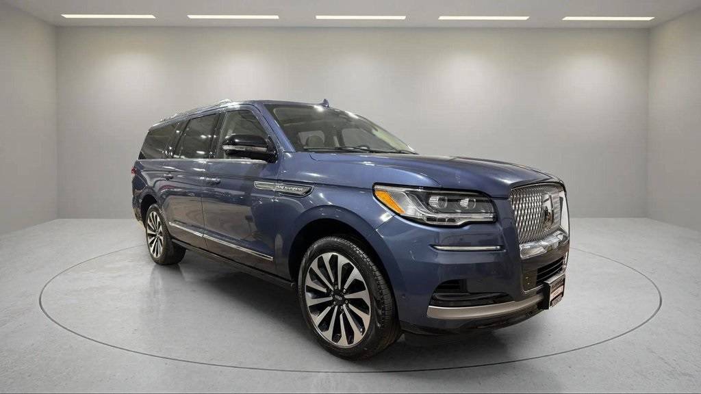 2022 Lincoln Navigator Reserve — SUV — 30,907 mi — West Allis, WI