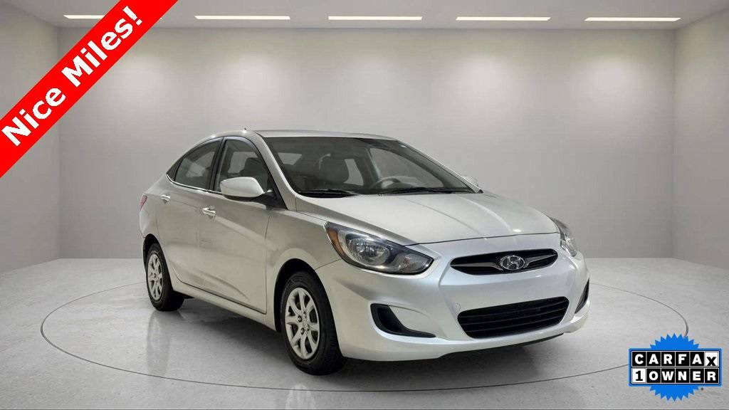 2013 Hyundai Accent GLS — Sedan — 99,590 mi — West Allis, WI