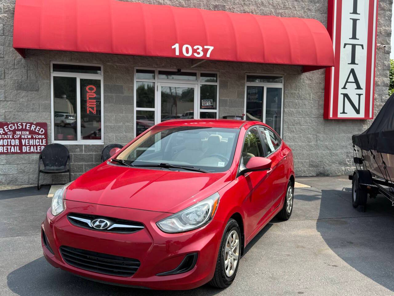 2012 Hyundai Accent GLS — Sedan — 133,414 mi — Albany, NY