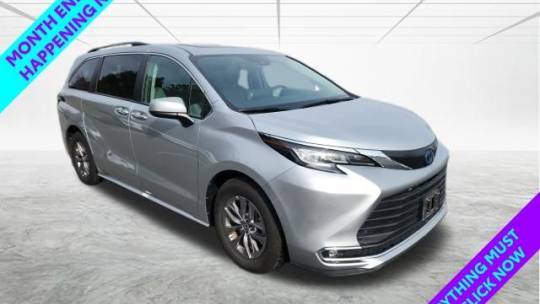 2023 Toyota Sienna XLE — Minivan — 58,021 mi — Southern Pines, NC