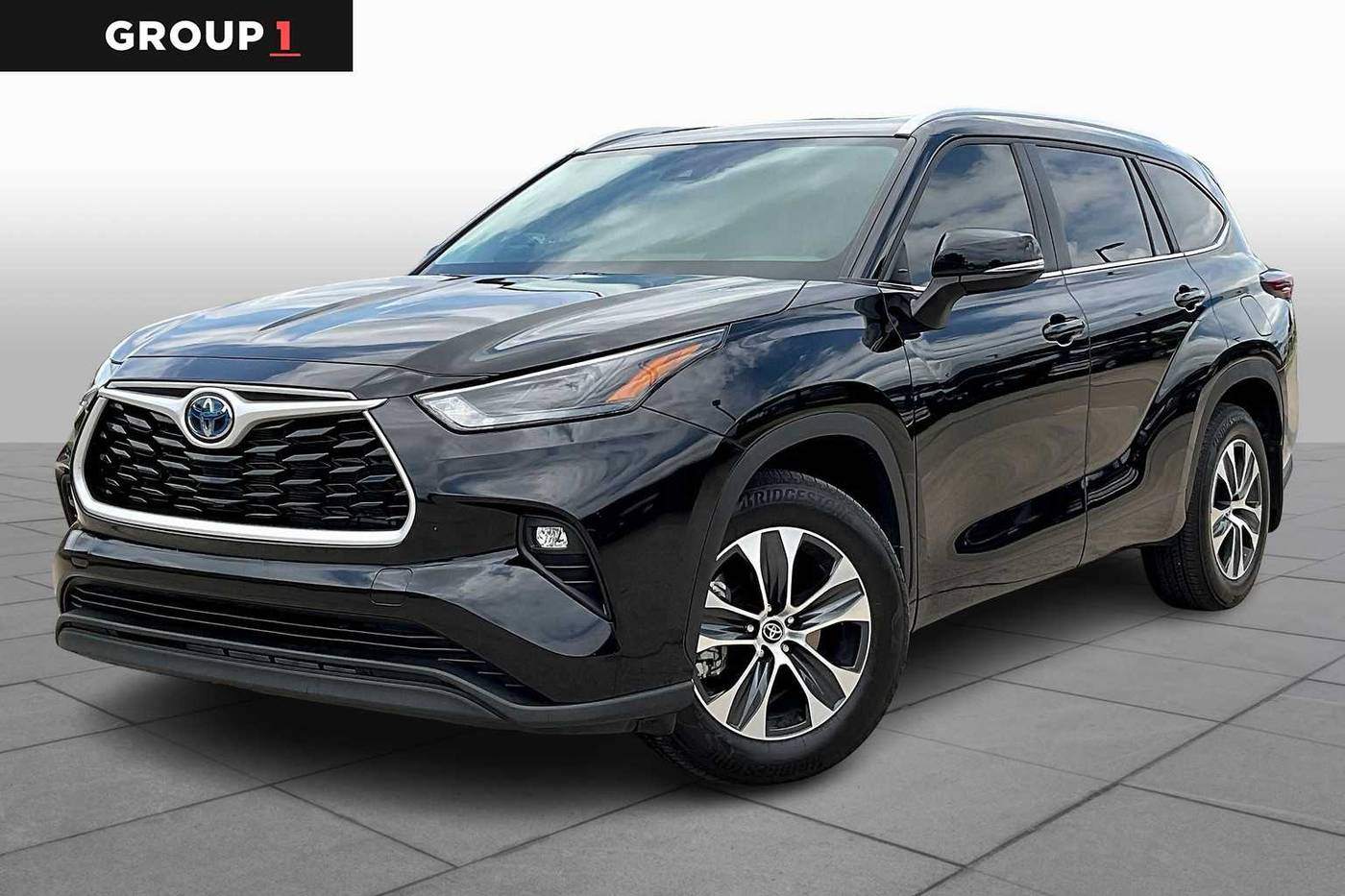 2024 Toyota Highlander Hybrid XLE — SUV — 10,397 mi — Tulsa, OK