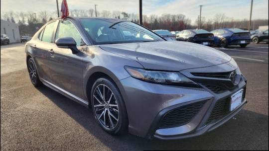 2022 Toyota Camry SE — Sedan — 28,292 mi — Eatontown, NJ
