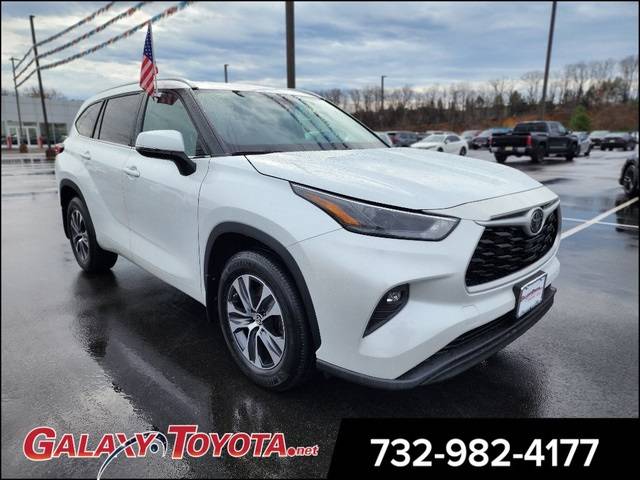 2022 Toyota Highlander XLE — SUV — 23,830 mi — Eatontown, NJ