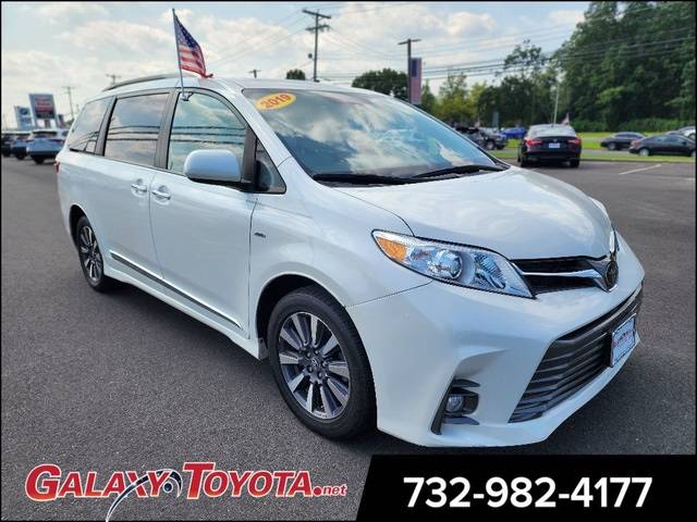 2019 Toyota Sienna XLE — Minivan — 77,867 mi — Eatontown, NJ