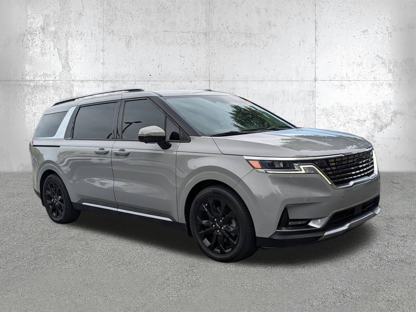 2022 Kia Carnival SX — Minivan — 71,463 mi — Savannah, GA