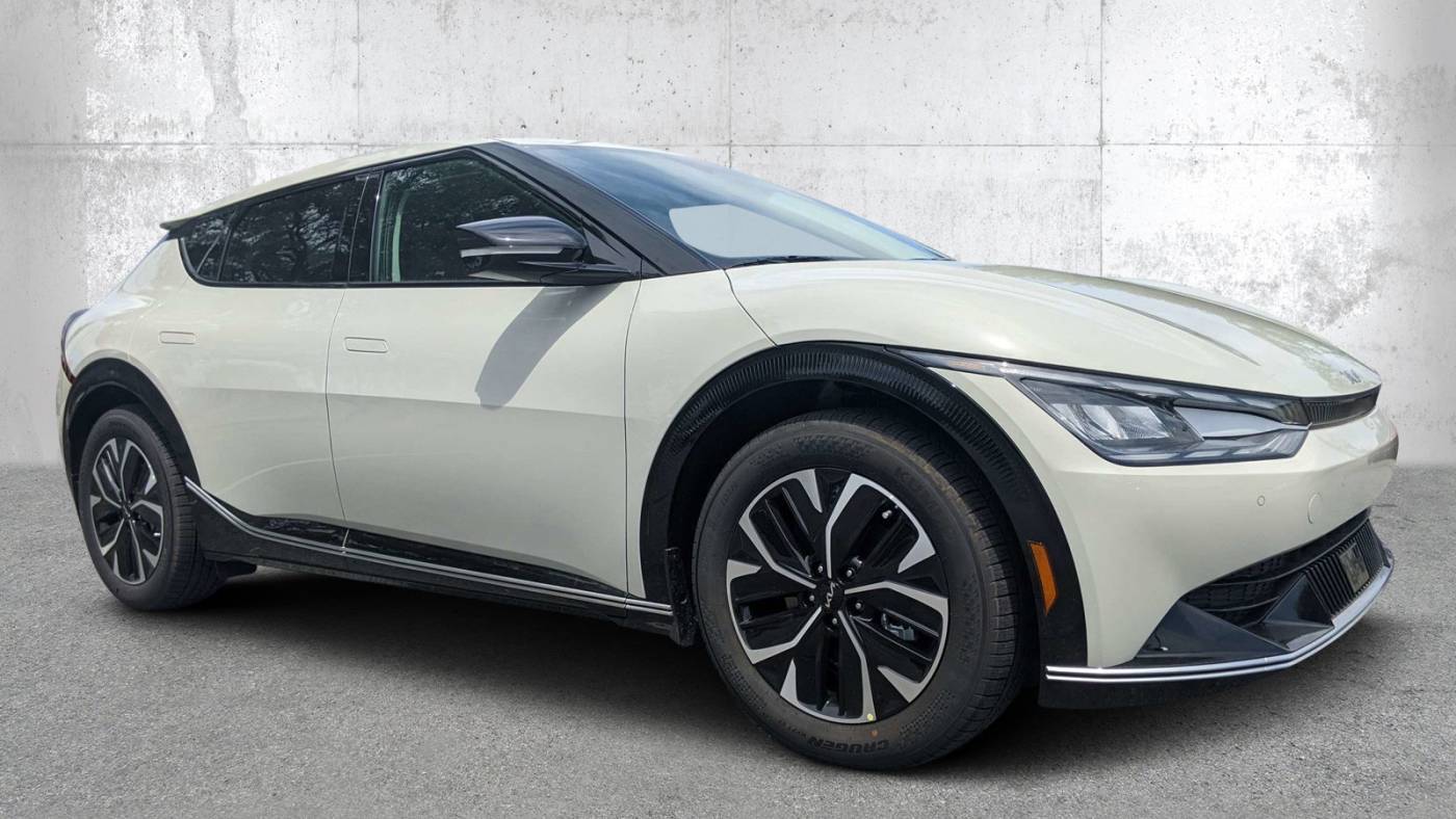 2022 Kia EV6 Wind — SUV — 9,000 mi — Savannah, GA