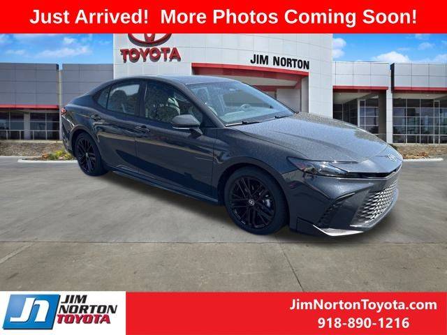 2025 Toyota Camry Hybrid SE — Sedan — 18,759 mi — Tulsa, OK