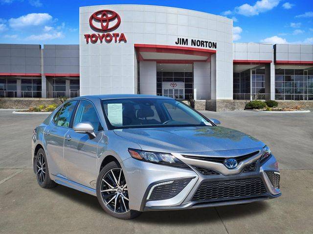 2024 Toyota Camry Hybrid SE