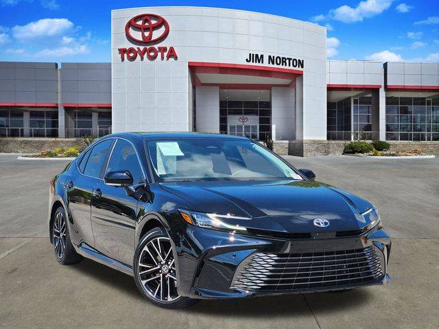 2025 Toyota Camry Hybrid XLE — Sedan — 6,159 mi — Tulsa, OK