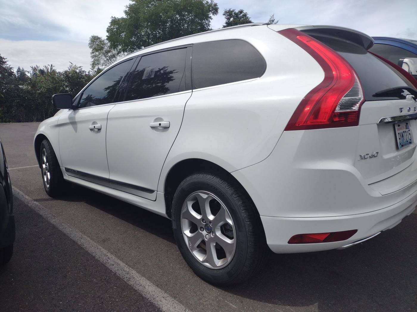 2016 Volvo XC60 T5 Drive-E Platinum — SUV — 93,565 mi — Tacoma, WA