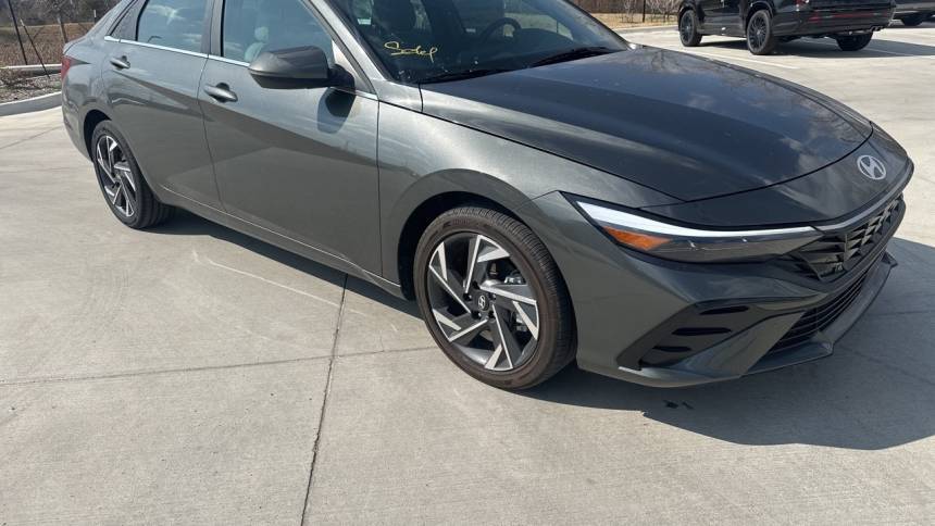 2024 Hyundai Elantra Hybrid Limited — Sedan — 6,229 mi — Carrollton, TX