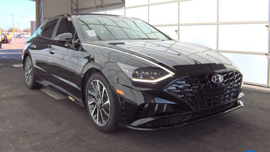 2022 Hyundai Sonata Limited — Sedan — 13,865 mi — Carrollton, TX