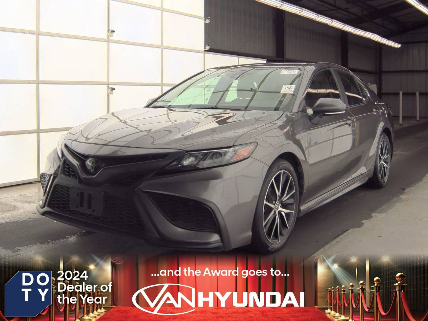 2024 Toyota Camry SE — Sedan — 30,824 mi — Carrollton, TX