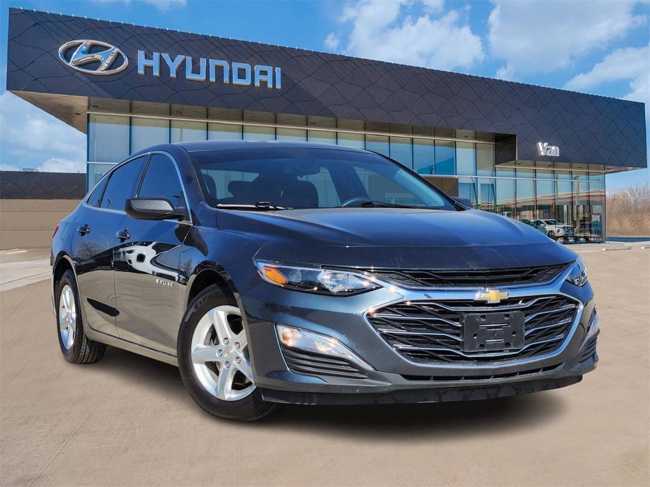 2021 Chevrolet Malibu LS — Sedan — 21,507 mi — Carrollton, TX