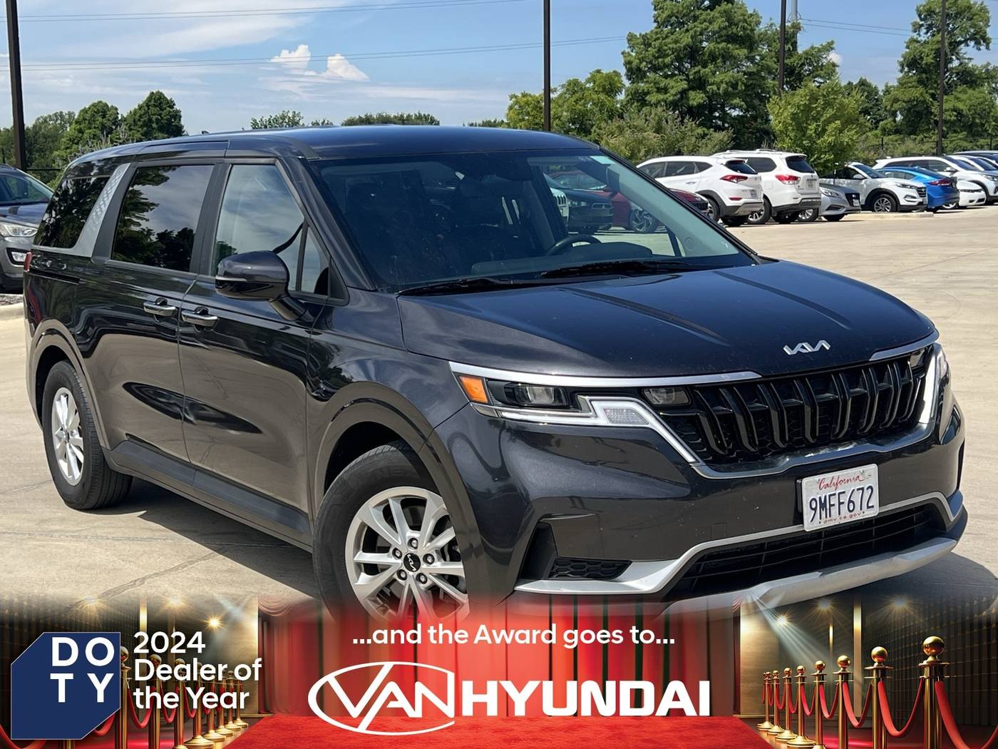 2024 Kia Carnival LXS — Minivan — 34,733 mi — Carrollton, TX