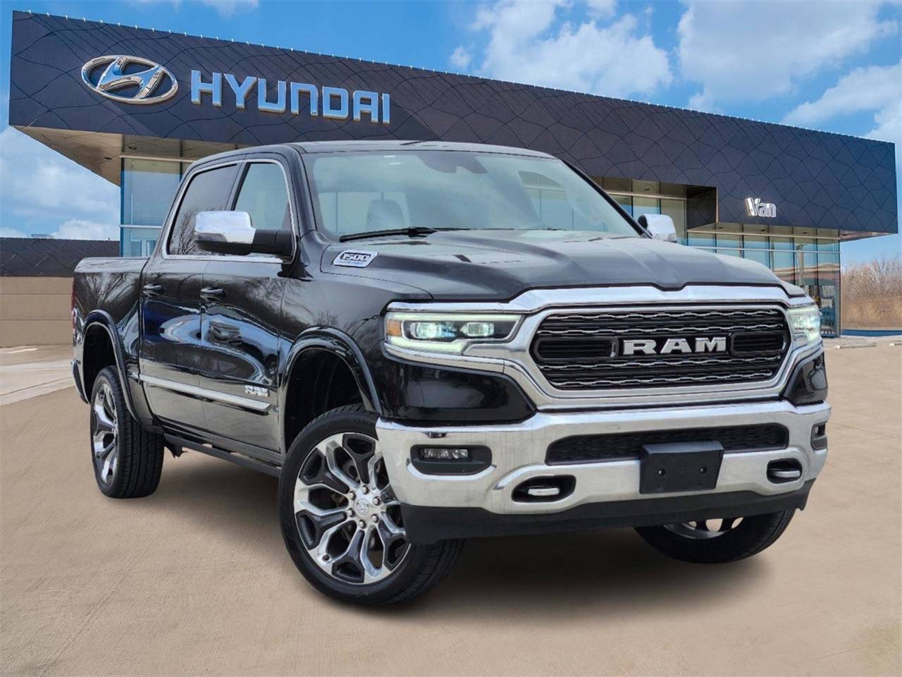 2023 Ram 1500 Limited — Pickup Truck — 54,005 mi — Carrollton, TX