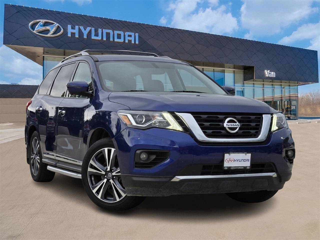 2020 Nissan Pathfinder Platinum — SUV — 45,500 mi — Carrollton, TX