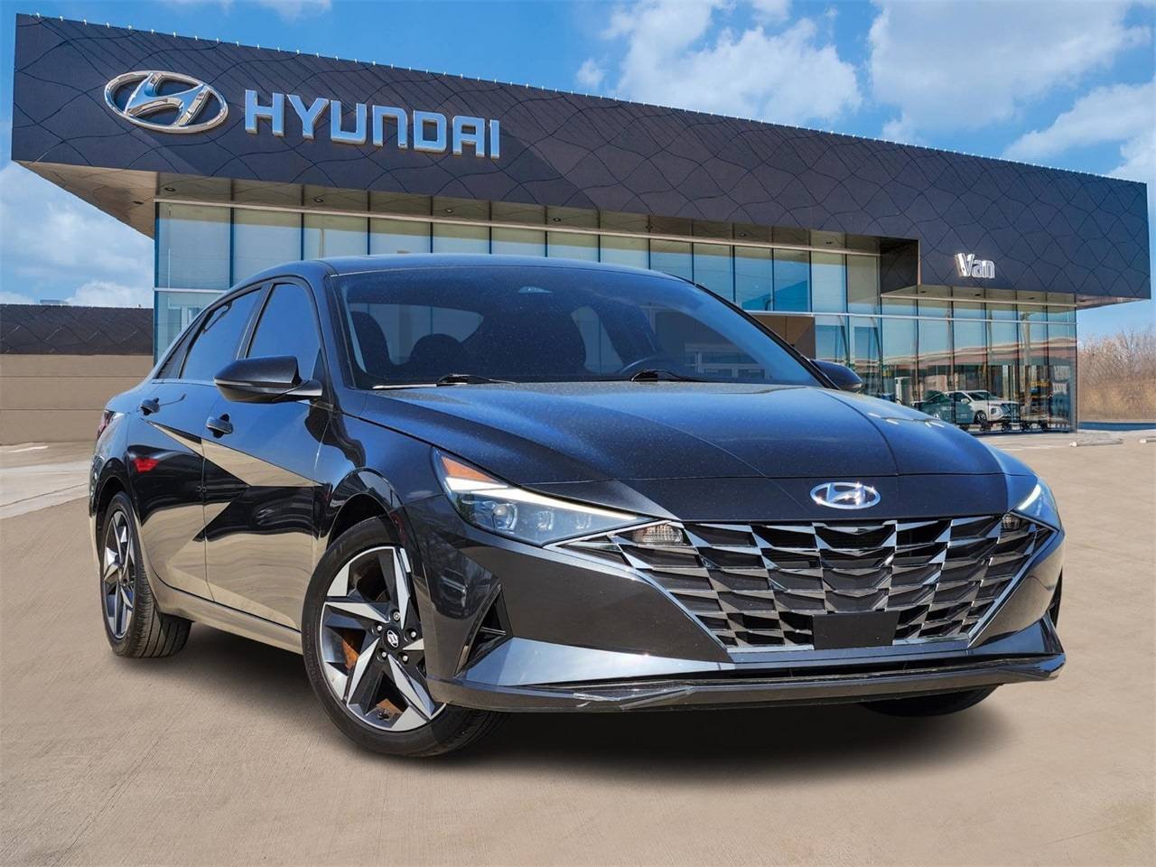 2023 Hyundai Elantra Limited — Sedan — 23,014 mi — Carrollton, TX